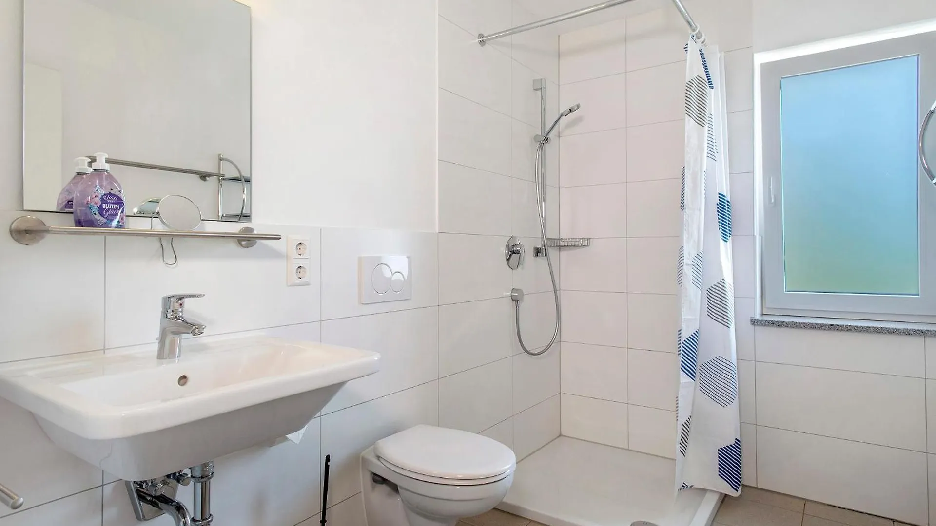 Apartment Ferienwohnungen Gierer Nonnenhorn